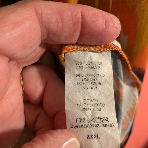 Blaze a trail in this 3X bright orange/gold print - Picture 6 of 6